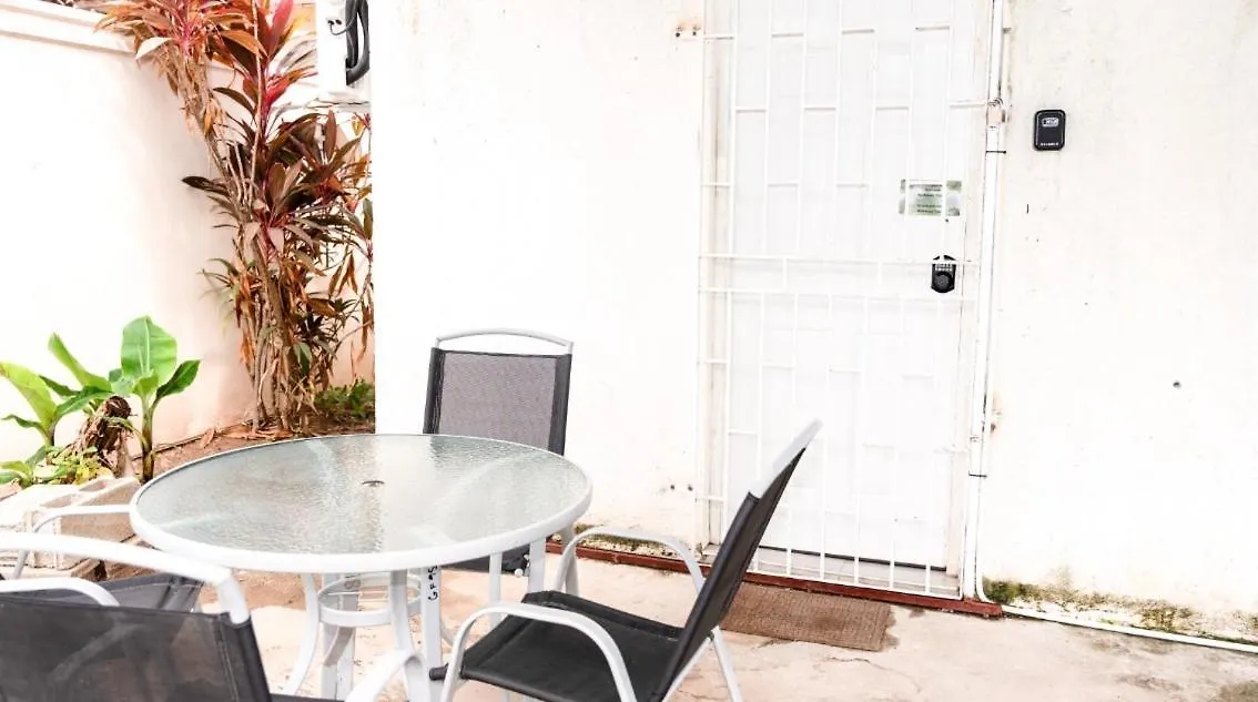 Mona Cottage Кингстон Апартаменты